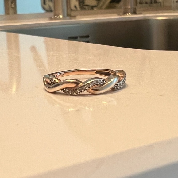 Sterling Silver Rose Gold Diamond Twist
Band Ring - Picture 1 of 4